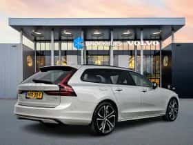Volvo V90 (2025) thumbnail 3