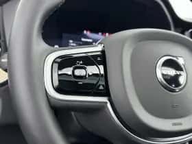 Volvo XC60 (2025) thumbnail 18