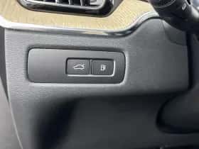 Volvo XC60 (2025) thumbnail 31