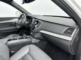 Volvo XC90 (2021) thumbnail 28