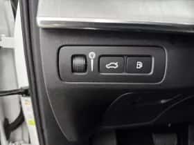 Volvo XC90 (2021) thumbnail 32