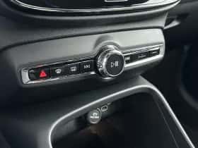 Volvo XC40 (2025) thumbnail 27