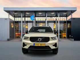 Volvo XC40 (2025) thumbnail 5