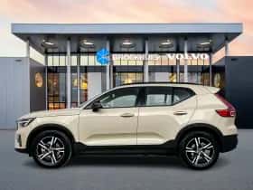 Volvo XC40 (2025) thumbnail 8