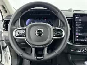 Volvo XC90 (2025) thumbnail 17