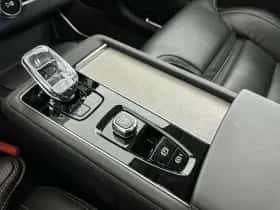 Volvo XC90 (2025) thumbnail 23