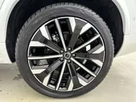Volvo XC90 (2025) thumbnail 31
