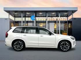 Volvo XC90 (2025) thumbnail 7