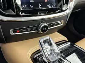 Volvo V60 (2020) thumbnail 24