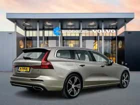 Volvo V60 (2020) thumbnail 3