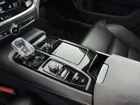 Volvo V60 (2020) thumbnail 24