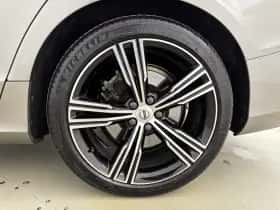 Volvo V60 (2020) thumbnail 35
