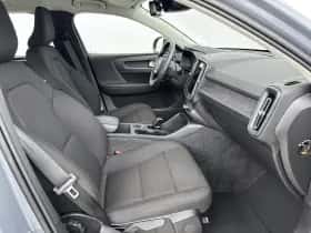 Volvo XC40 (2022) thumbnail 11