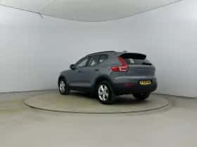 Volvo XC40 (2022) thumbnail 4