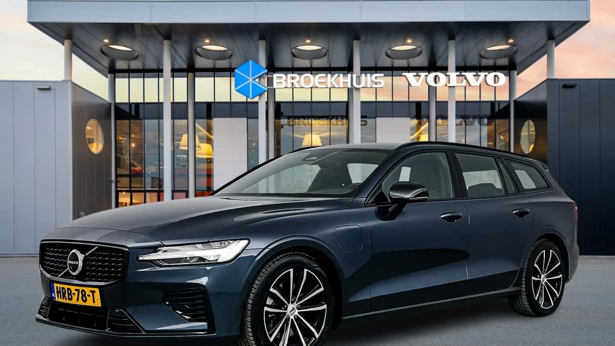 Volvo V60 (2025) — foto 1