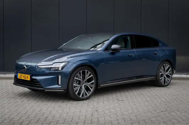 Volvo ES90 (2026) thumbnail 1
