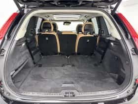 Volvo XC90 (2015) thumbnail 14