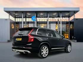 Volvo XC90 (2015) thumbnail 3