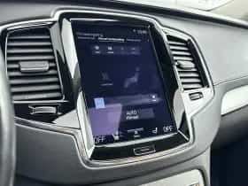 Volvo XC90 (2015) thumbnail 24