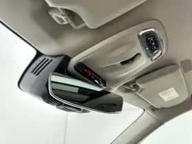 Volvo XC90 (2015) thumbnail 31