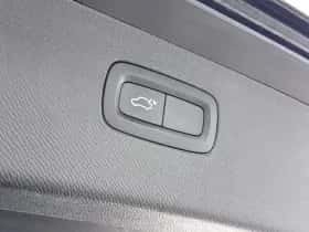 Volvo XC90 (2015) thumbnail 33
