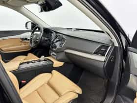 Volvo XC90 (2015) thumbnail 10