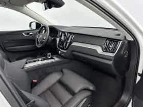 Volvo XC60 (2025) thumbnail 12