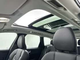 Volvo XC60 (2025) thumbnail 14