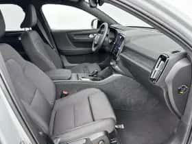 Volvo EX40 (2025) thumbnail 12