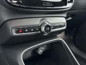 Volvo EX40 (2025) thumbnail 23