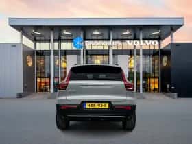 Volvo EX40 (2025) thumbnail 6