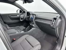 Volvo EX40 (2025) thumbnail 10