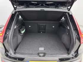 Volvo XC40 (2022) thumbnail 31