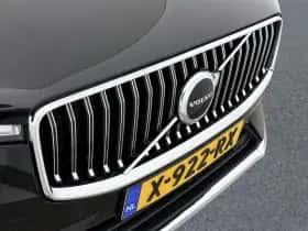 Volvo XC60 (2023) thumbnail 9