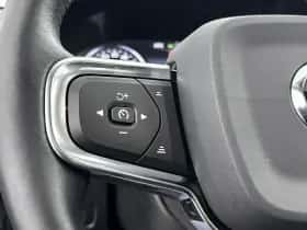 Volvo XC40 (2020) thumbnail 16