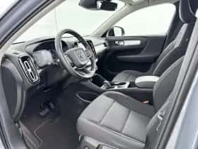 Volvo XC40 (2020) thumbnail 9