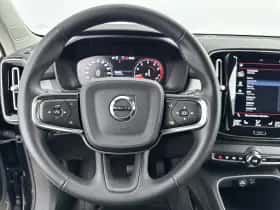 Volvo XC40 (2022) thumbnail 15