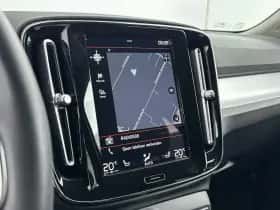 Volvo XC40 (2022) thumbnail 18