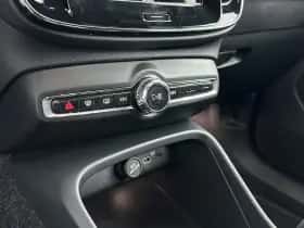 Volvo XC40 (2021) thumbnail 22