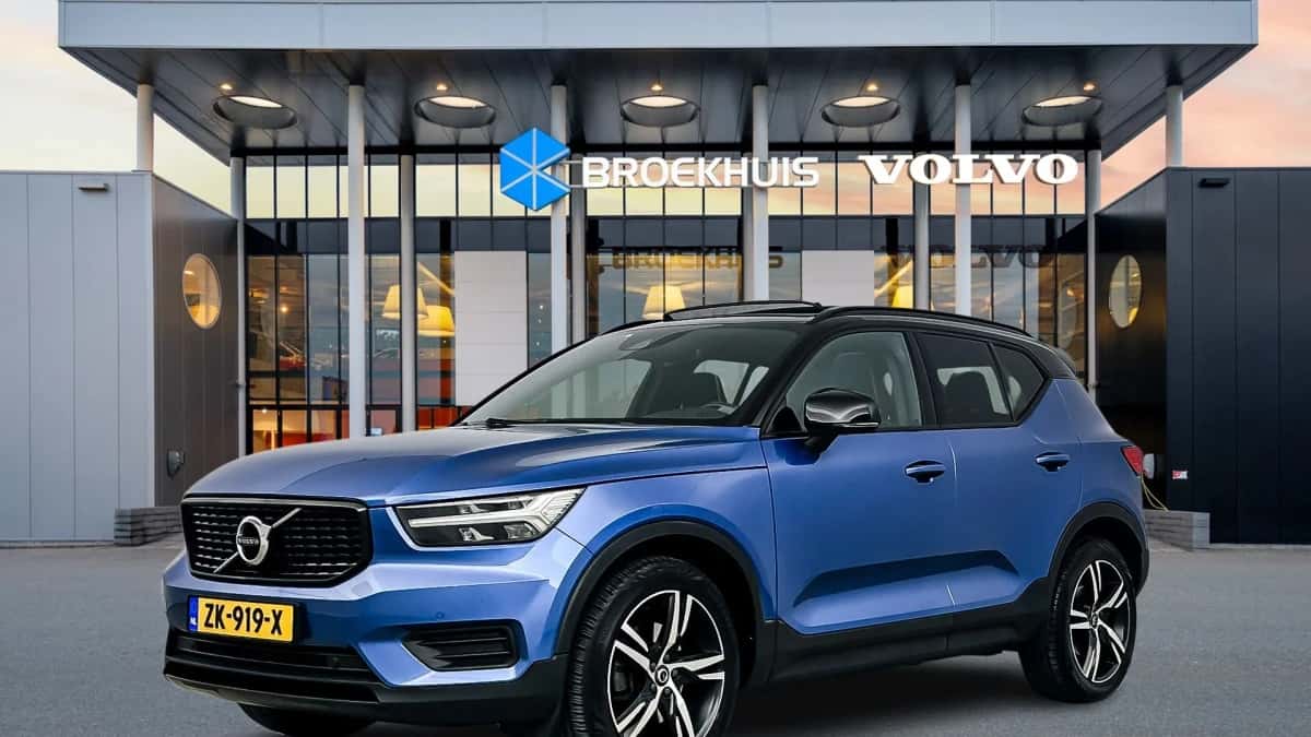 Volvo XC40 (2019) — foto 1