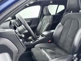 Volvo XC40 (2019) thumbnail 11