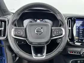 Volvo XC40 (2019) thumbnail 16