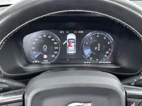Volvo XC40 (2019) thumbnail 17