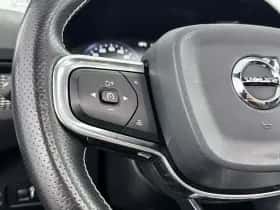 Volvo XC40 (2019) thumbnail 18