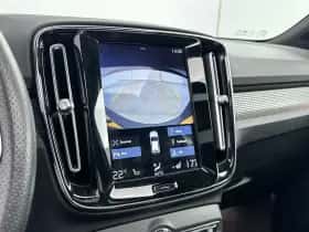 Volvo XC40 (2019) thumbnail 21