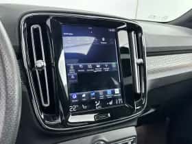 Volvo XC40 (2019) thumbnail 22