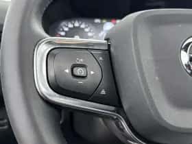 Volvo XC40 (2022) thumbnail 16