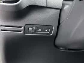 Volvo XC40 (2022) thumbnail 28