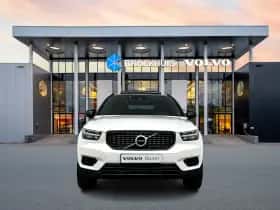 Volvo XC40 (2022) thumbnail 5