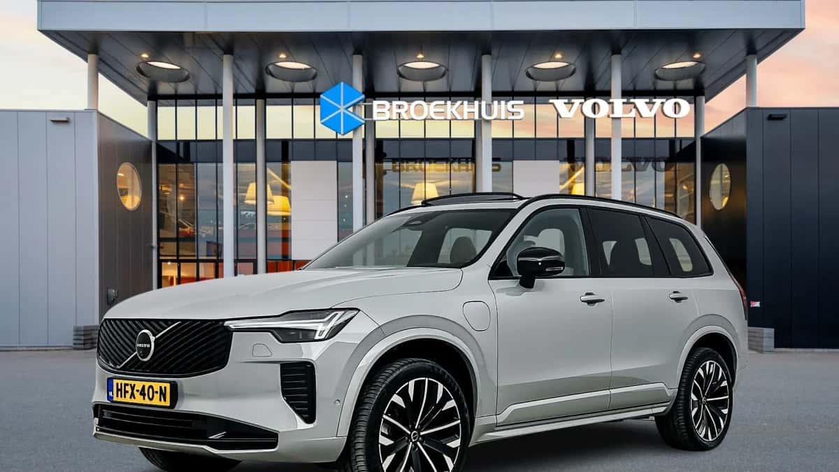 Volvo XC90 (2025) — foto 1